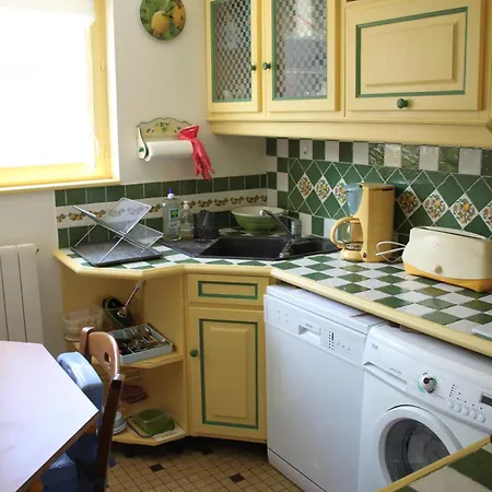 Petit - Quartier Vaugueux Chateau *