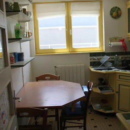 Petit - Quartier Vaugueux Chateau Apartment *